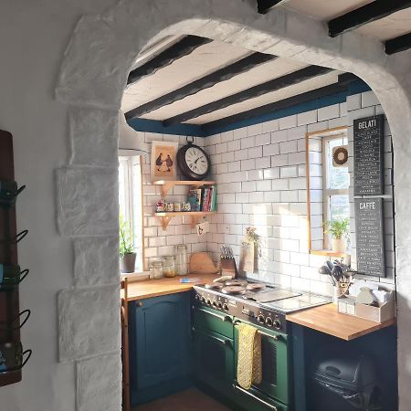 Old Road Cottage Pet Friendly Outdoors Beaches Neath Extérieur photo