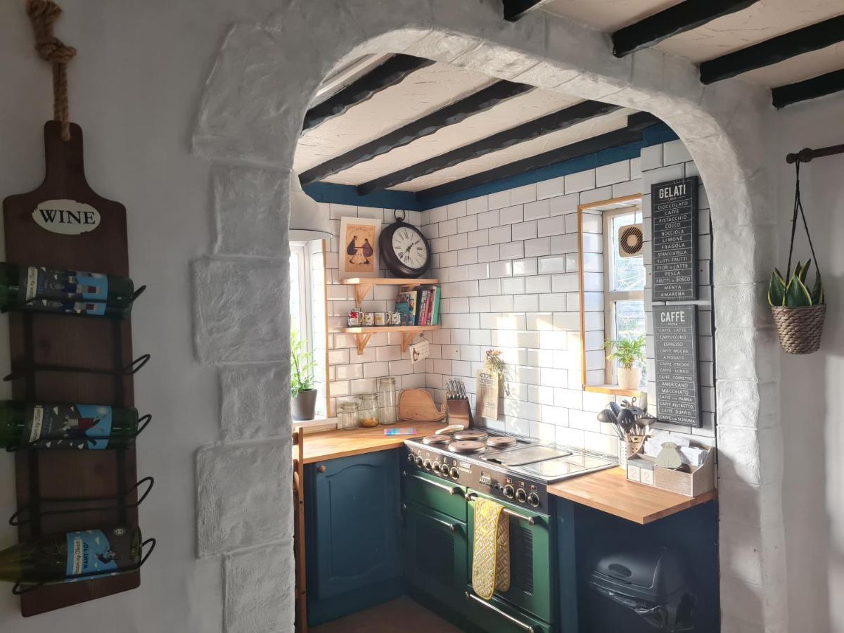 Old Road Cottage Pet Friendly Outdoors Beaches Neath Extérieur photo
