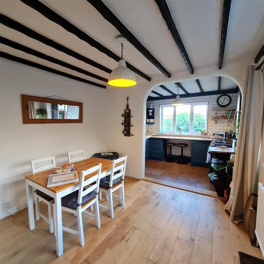 Old Road Cottage Pet Friendly Outdoors Beaches Neath Extérieur photo